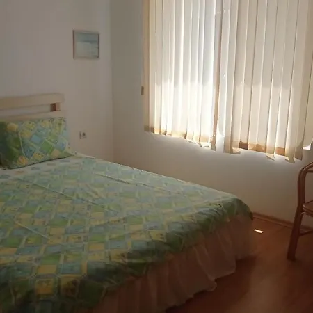 Sunny Huge With 2 Big Rooftop Balconies Just Across Supermarket Mladost * サニービーチ